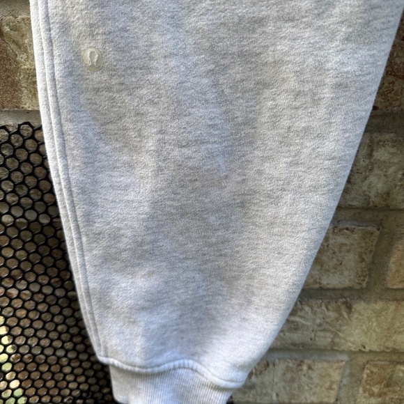 Lululemon Women's Scuba Terry Sweatpants Sz M - Picture 6 of 6